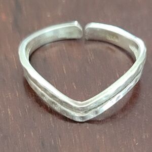 Chevron Midi Ring, Chevron Toe Ring, 925 Silver